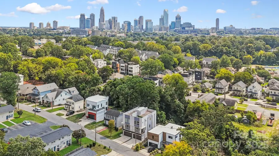 423 Coxe Avenue, Charlotte, NC 28208 - Image #3
