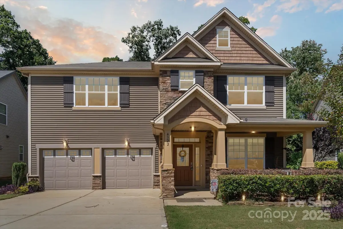 4322 Hubbard Falls Drive, Charlotte, NC 28269 - Image #1