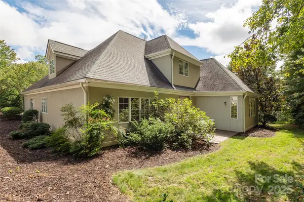 29 Bideford Row, Asheville, NC 28803