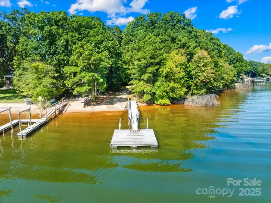 106 Chatworth Lane, Mooresville, NC 28117 - Image #3