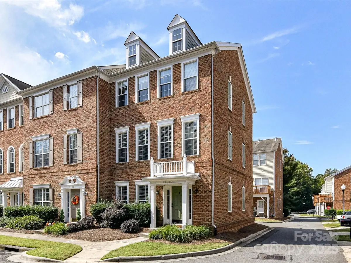 14130 Fitzroy Lane, Charlotte, NC 28277 - Image #1