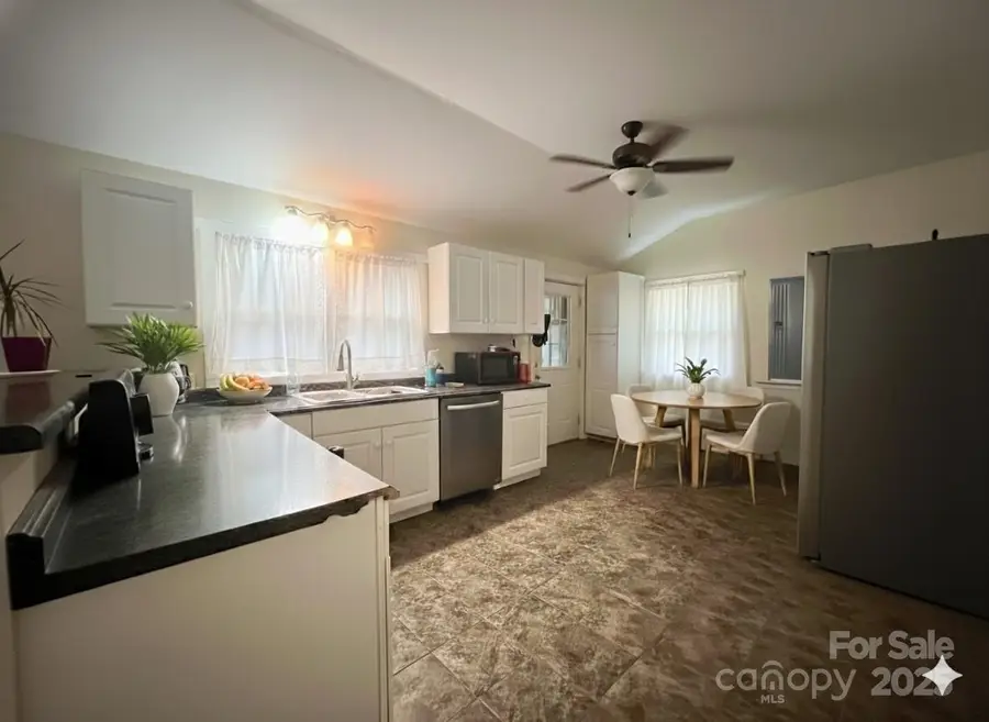 54 Dee Cable Drive, Marion, NC 28752 - Image #3