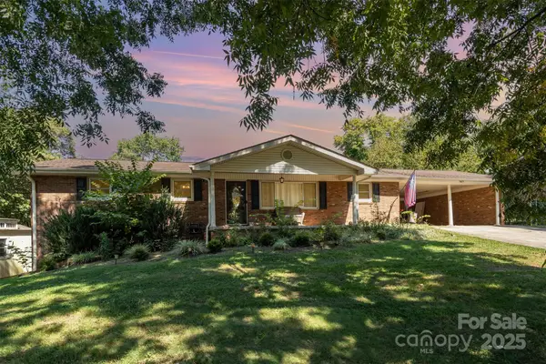 5609 Grace Chapel Road, Hickory, NC 28601