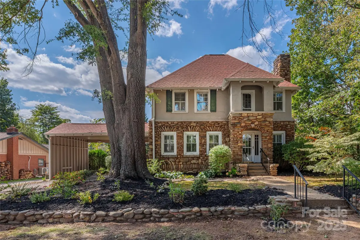 115 Stonewall Avenue, Swannanoa, NC 28778 - Image #1