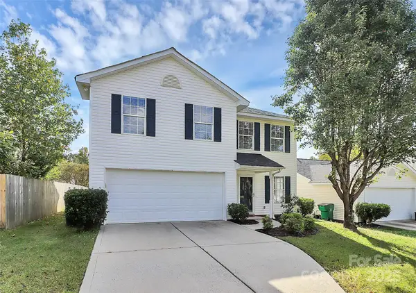 1424 Summer Coach Drive, Charlotte, NC 28216