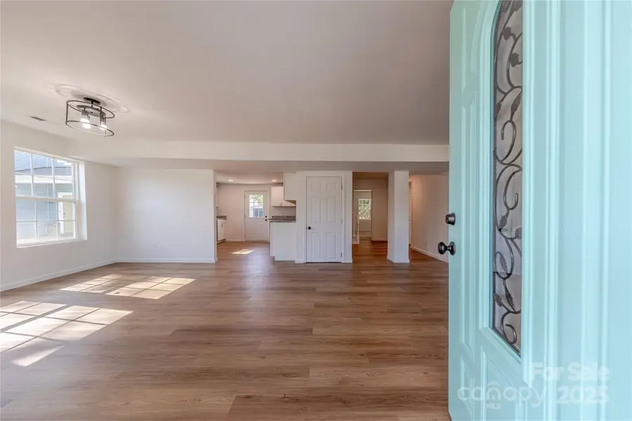 214 E Washington Avenue, Bessemer City, NC 28016 - Image #2