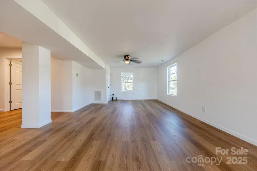 214 E Washington Avenue, Bessemer City, NC 28016 - Image #3