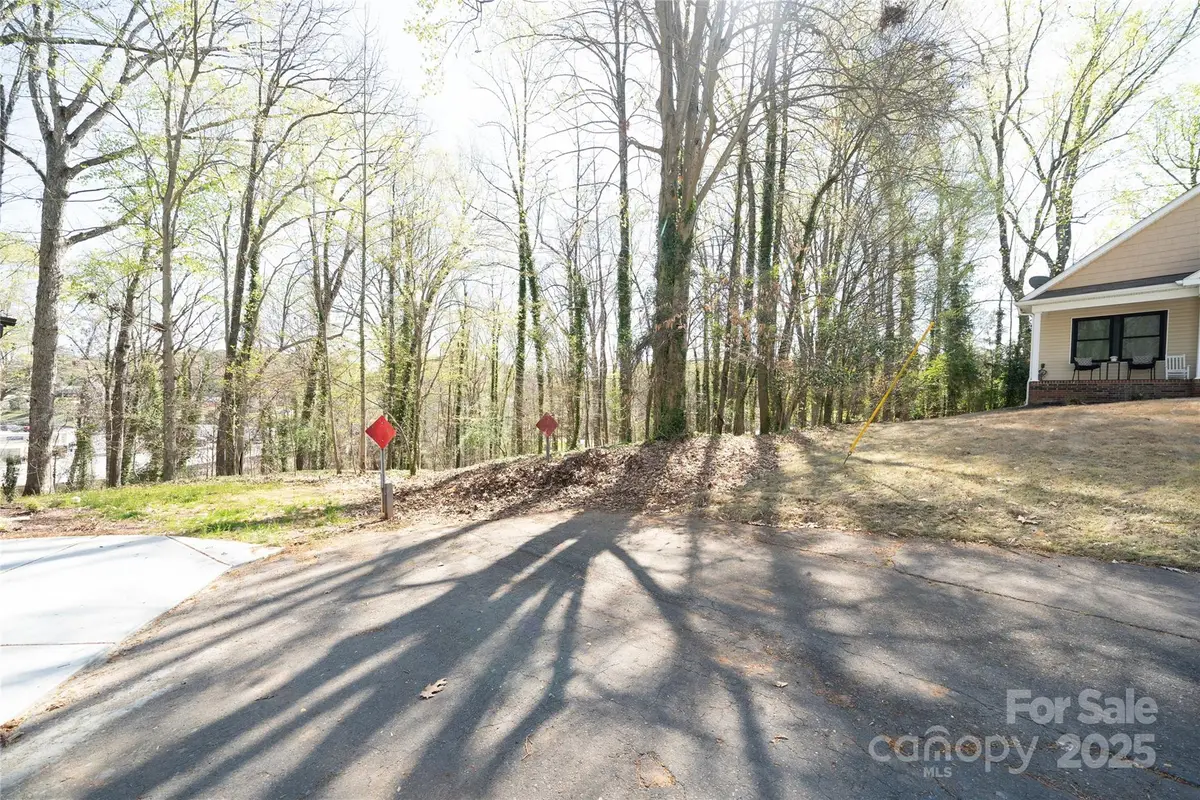 534 Pierson Drive, Charlotte, NC 28205 - Image #1