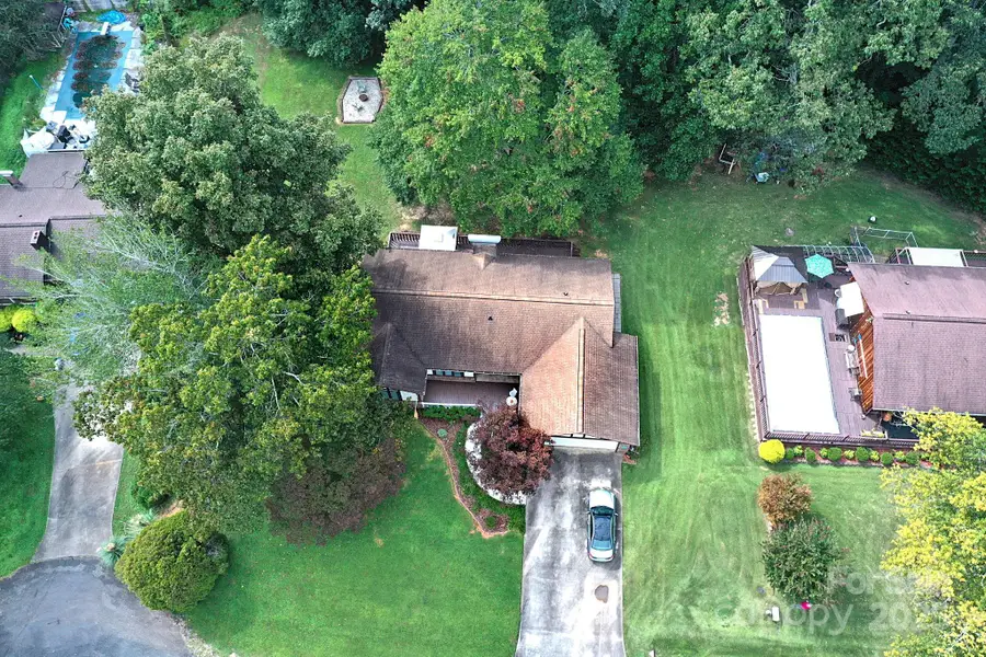 112 Royal Oak Court, Lenoir, NC 28645 - Image #3