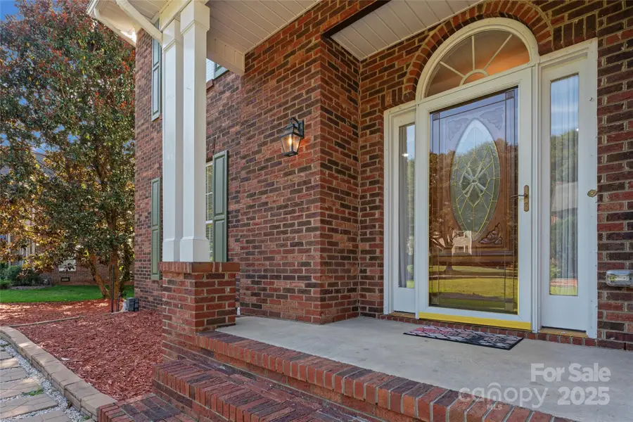 220 35th Avenue Ne, Hickory, NC 28601 - #2