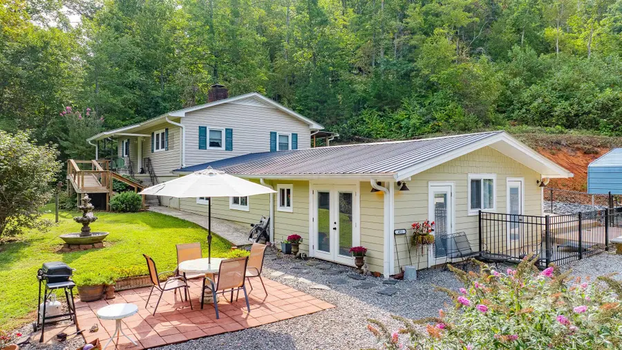 451 Charlie Drive, Marion, NC 28752 - Image #2