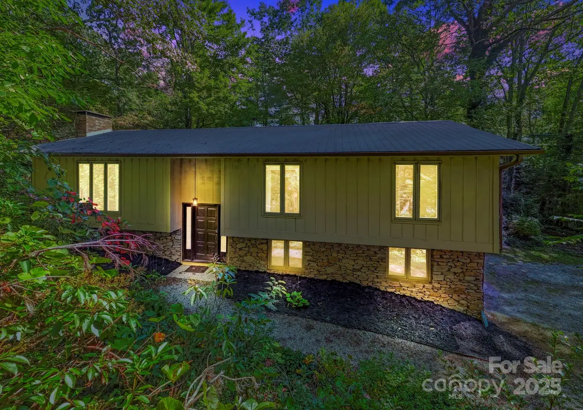 100 Greenbriar Avenue, Flat Rock, NC 28731 - Image #1