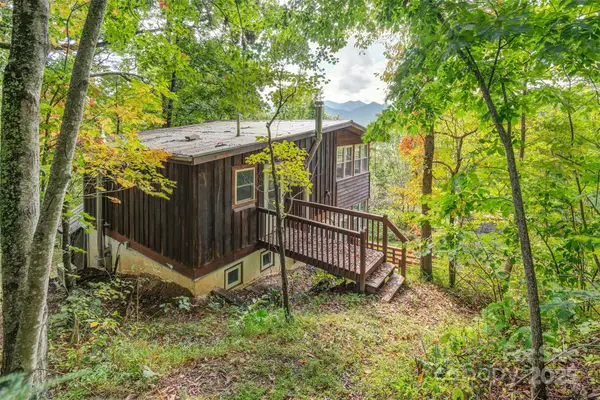 40 Craggy View Lane, Barnardsville, NC 28709