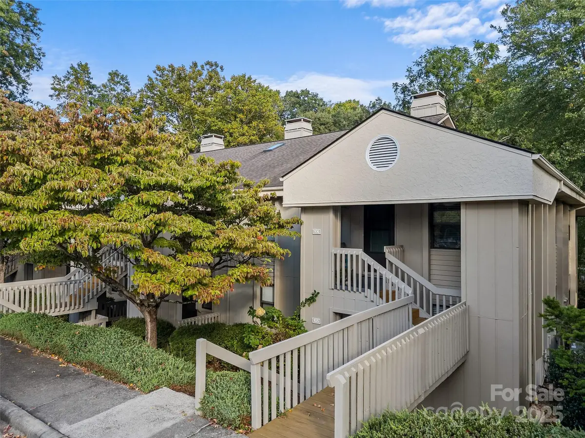 106 Abbey Circle, Asheville, NC 28805 - Image #1