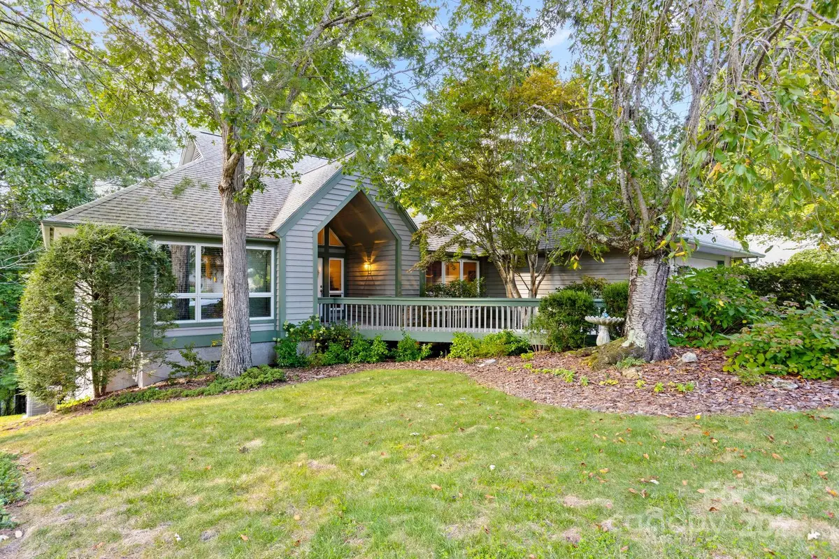 128 Forest View Drive, Flat Rock, NC 28731 - Image #1