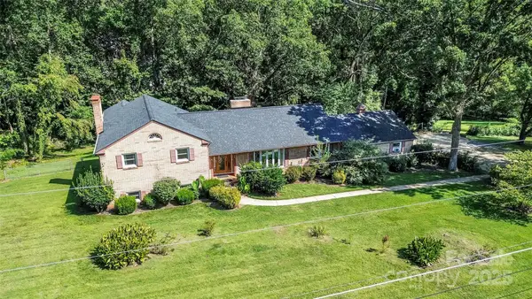 234 Edgewood Drive, Statesville, NC 28625