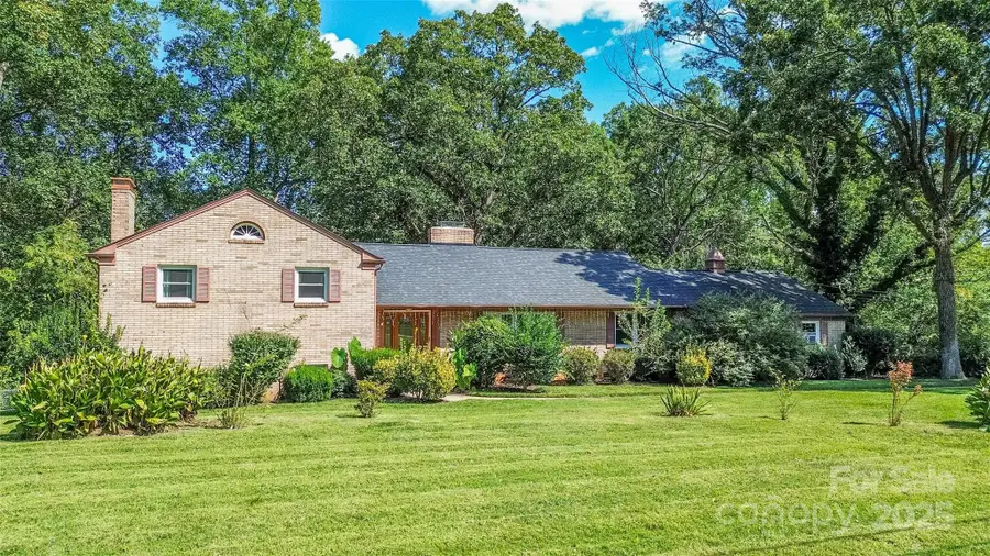 234 Edgewood Drive, Statesville, NC 28625 - Image #3