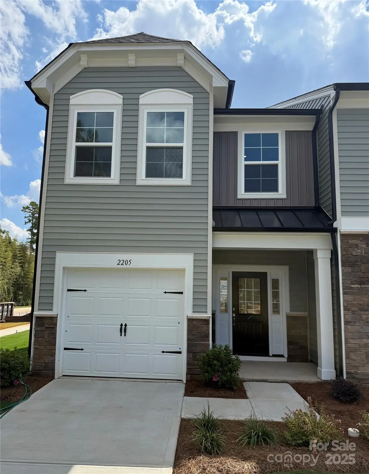 2205 Gladwyne Place #8A, Charlotte, NC 28269 - Image #1