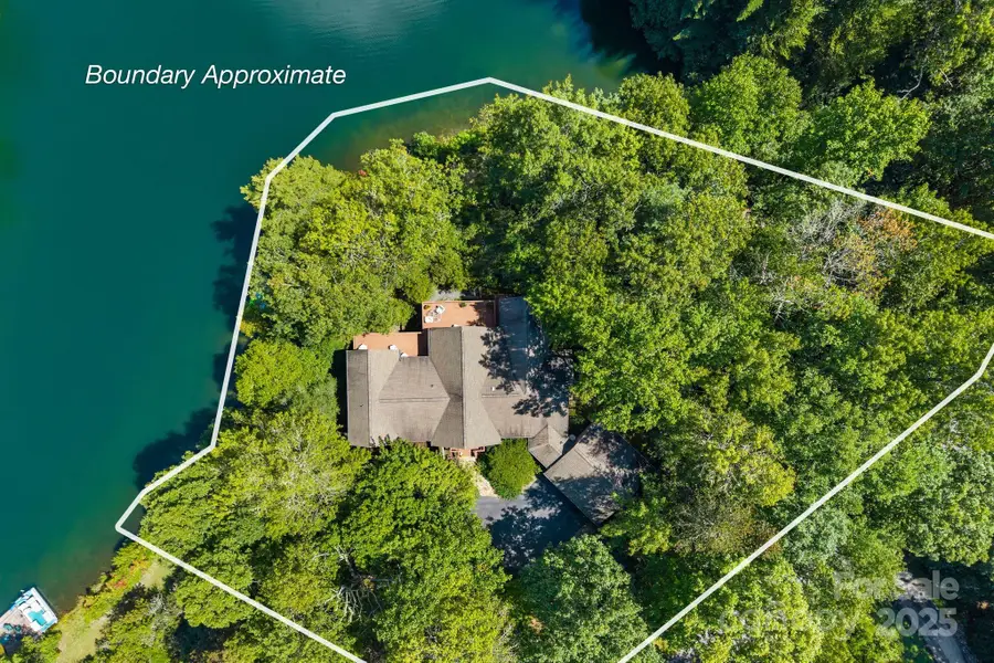 444 Cheulah Road, Brevard, NC 28712 - Image #2