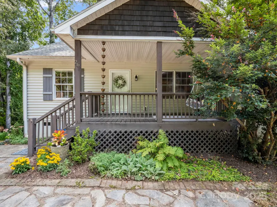 26 Grove Garden Avenue, Candler, NC 28715 - Image #2
