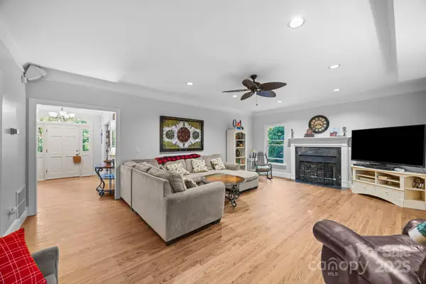 5 Silverstone Drive, Asheville, NC 28805