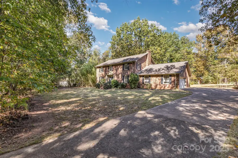 4529 Creemore Drive, Charlotte, NC 28213 - Image #2