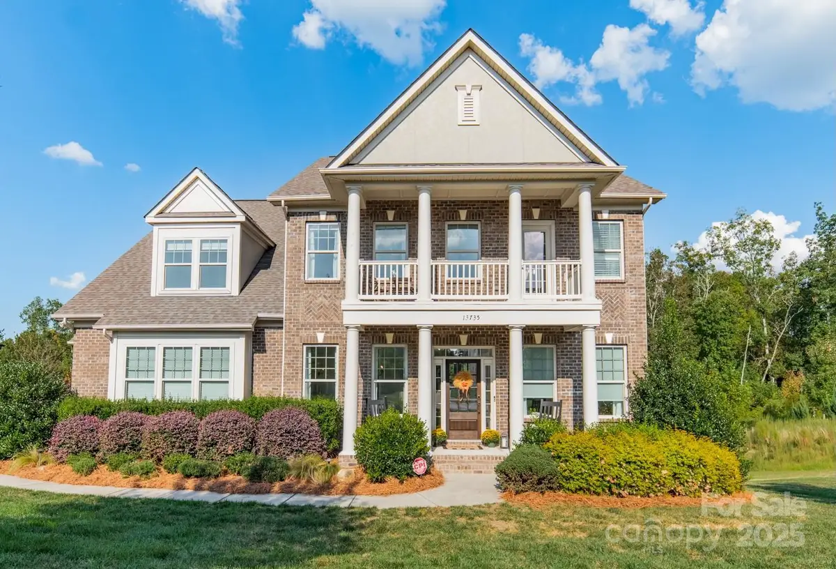 13735 Sunset Bluffs Circle, Huntersville, NC 28078 - Image #1