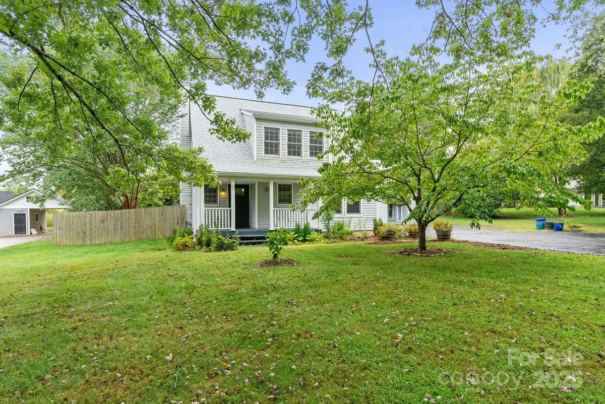 28 Beech Glen Drive, Black Mountain, NC 28711 - Image #1