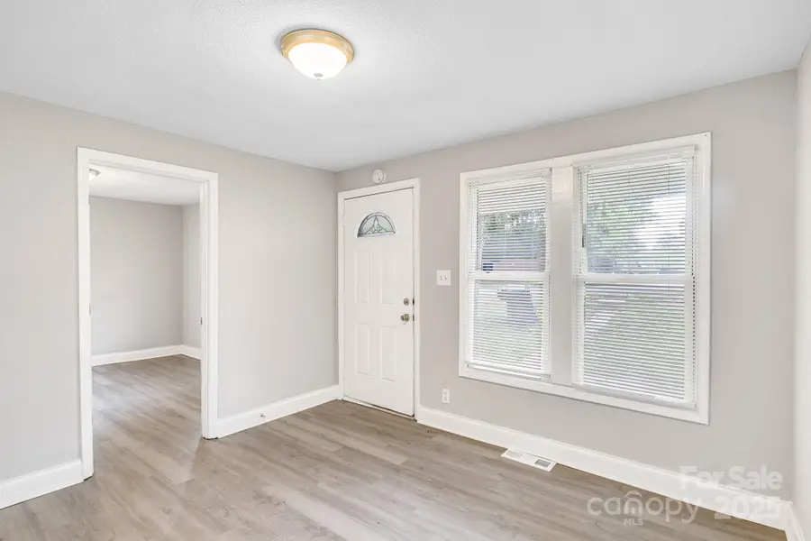 4229 Plato Circle, Charlotte, NC 28208 - Image #3