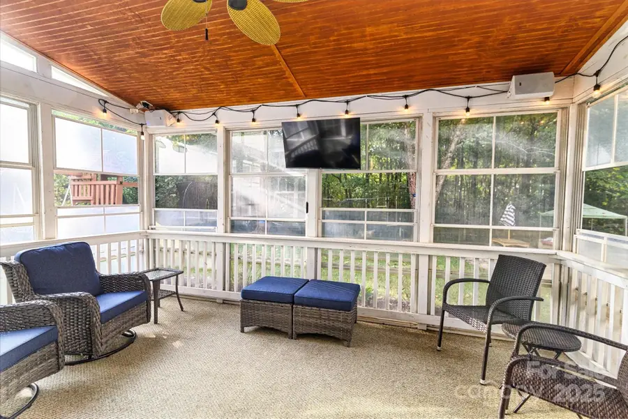 6340 Wyndham Hill Drive, Charlotte, NC 28269 - Image #3