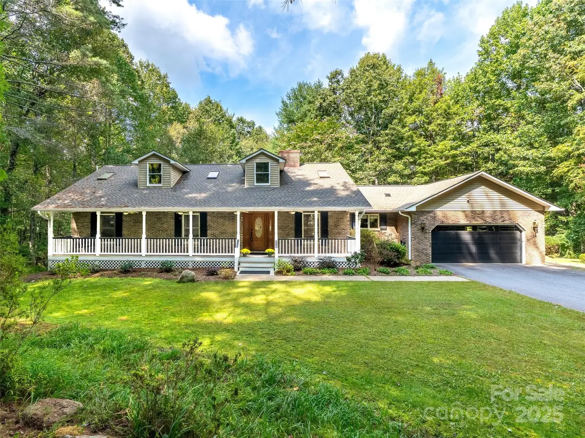 331 Thomas Road, Hendersonville, NC 28739 - Image #1