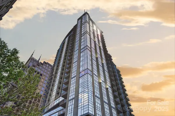 333 W Trade Street #2704, Charlotte, NC 28202