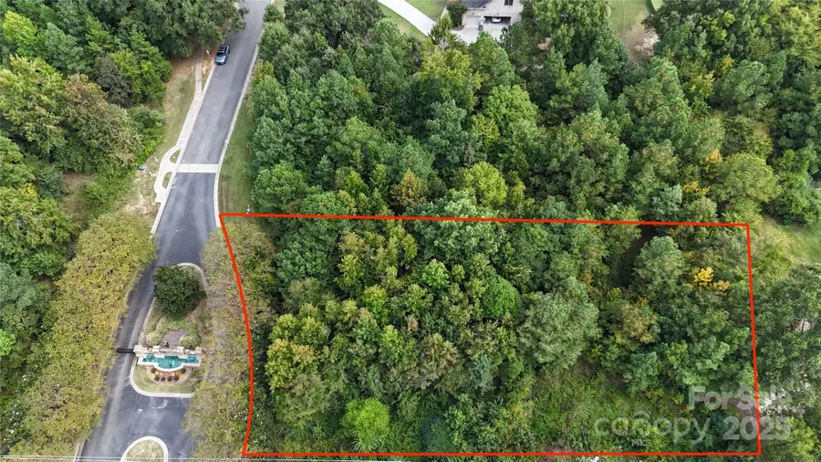 8335 Victoria Lake Drive, Waxhaw, NC 28173 - Image #2