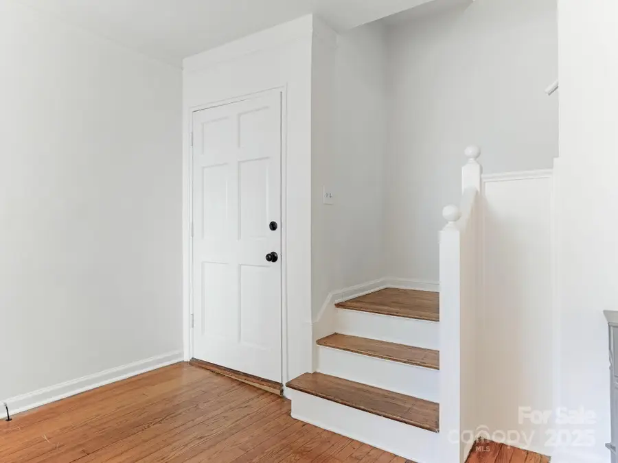 431 Wakefield Drive #B, Charlotte, NC 28209 - Image #3