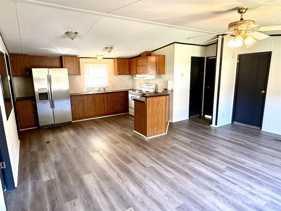 612 Stewart Court, Statesville, NC 28677 - Image #2