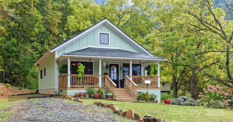 407 Terrell Drive, Bakersville, NC 28705 - Image #3