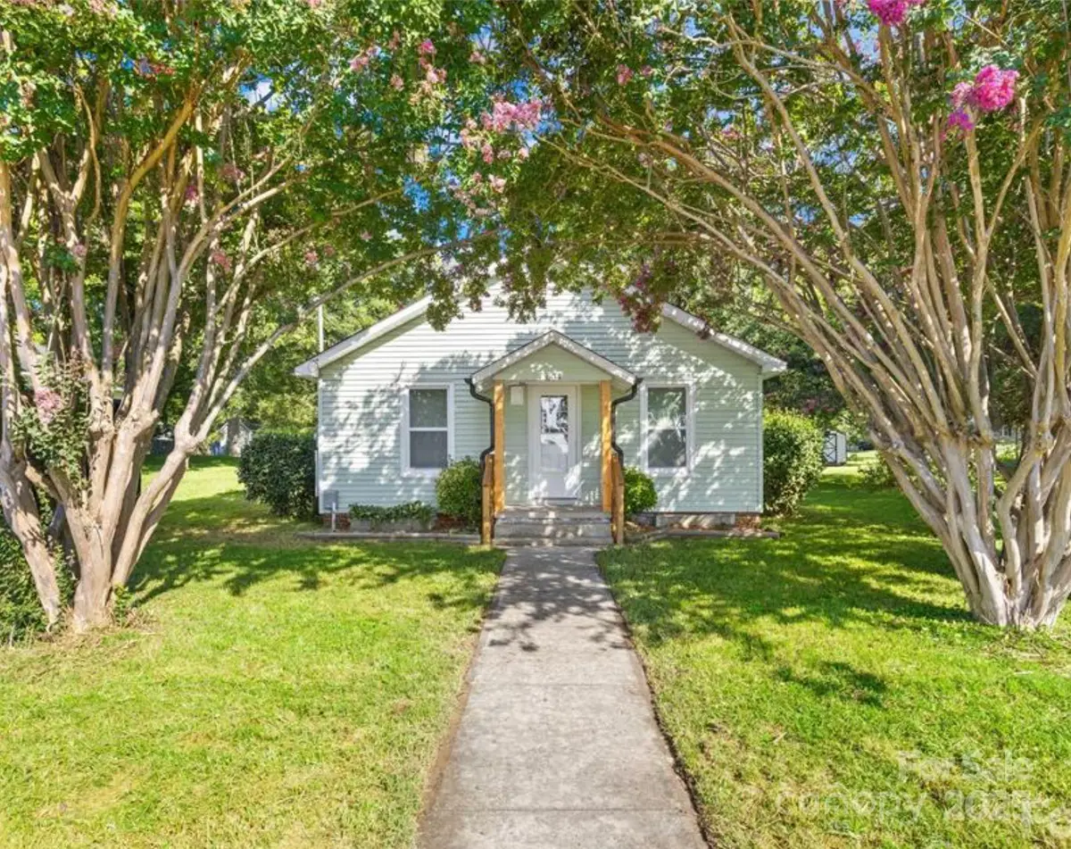 604 S Zion Street, Landis, NC 28088 - Image #1