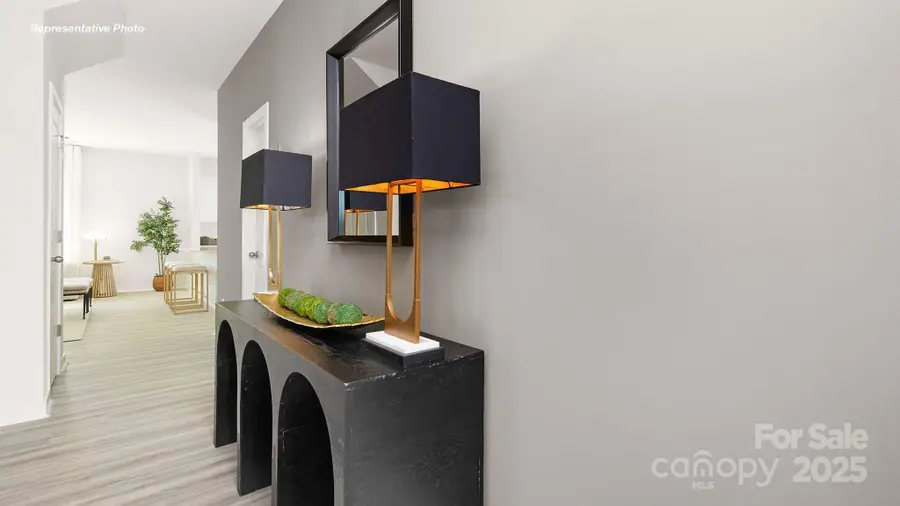 11321 Cardinal Creek Avenue, Charlotte, NC 28215 - Image #2