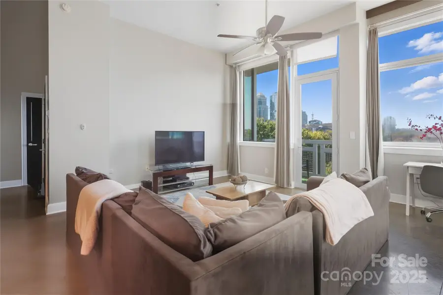 710 W Trade Street #701, Charlotte, NC 28202 - Image #2