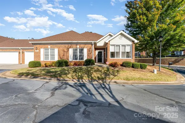 8189 Windsor Ridge Drive, Charlotte, NC 28277