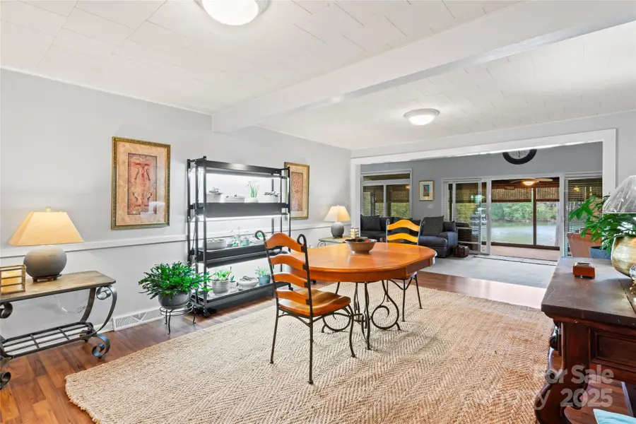 3733 Fox Valley Road, Charlotte, NC 28278 - Image #3