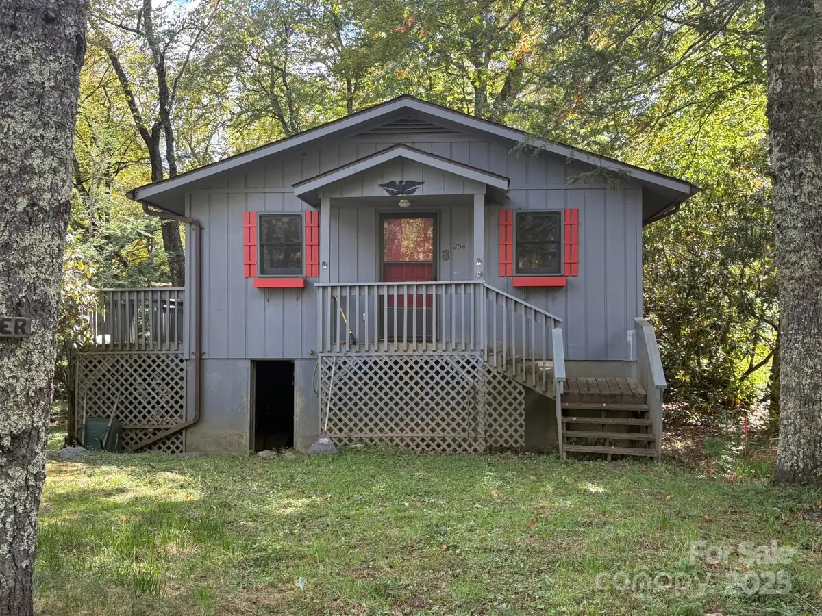 254 River Road, Newland, NC 28657 - Image #1