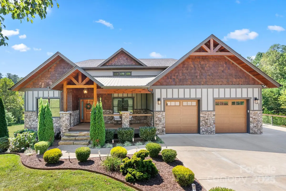 27 Ridge Glen Lane, Leicester, NC 28748 - Image #1