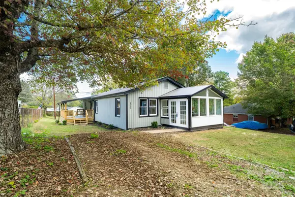 300 Pisgah View Road, Asheville, NC 28806