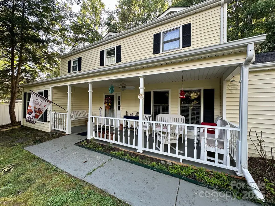 1003 Edinburg Court, Lenoir, NC 28645 - Image #3