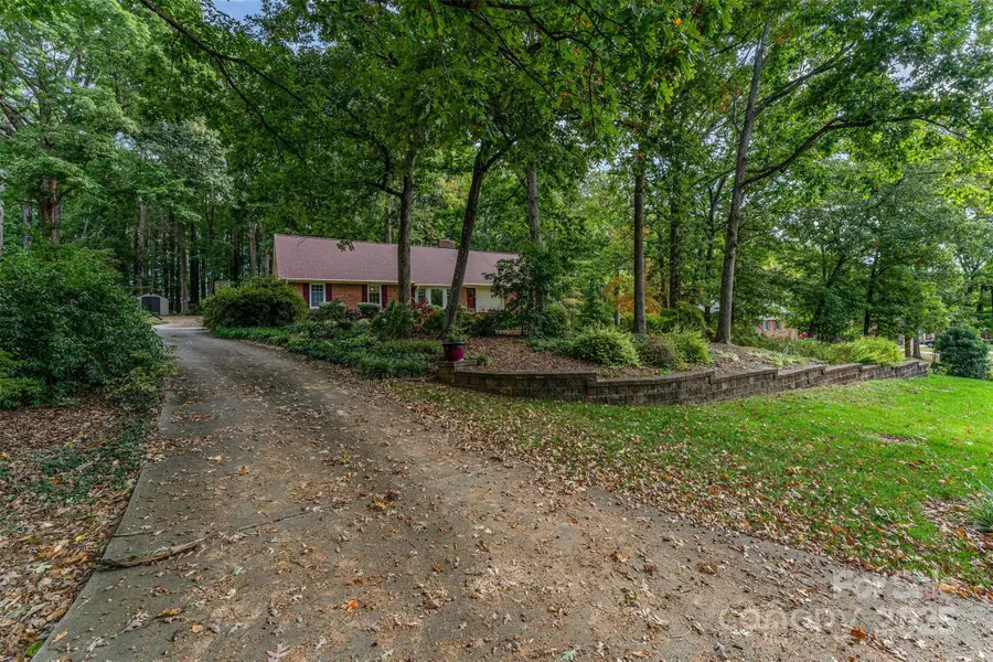 9314 Mountain Aire Circle, Charlotte, NC 28214 - Image #2