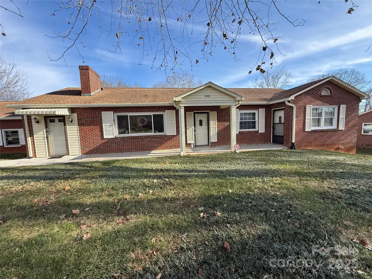 3532 16th Street Ne, Hickory, NC 28601 - Image #1
