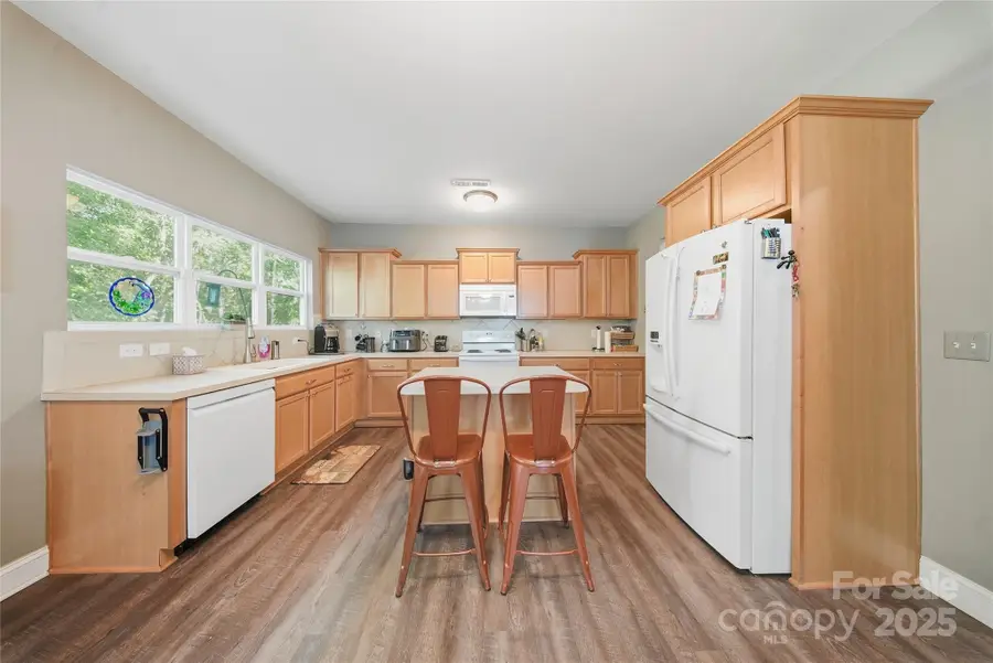 2104 Lake Vista Drive, Mount Holly, NC 28120 - Image #3