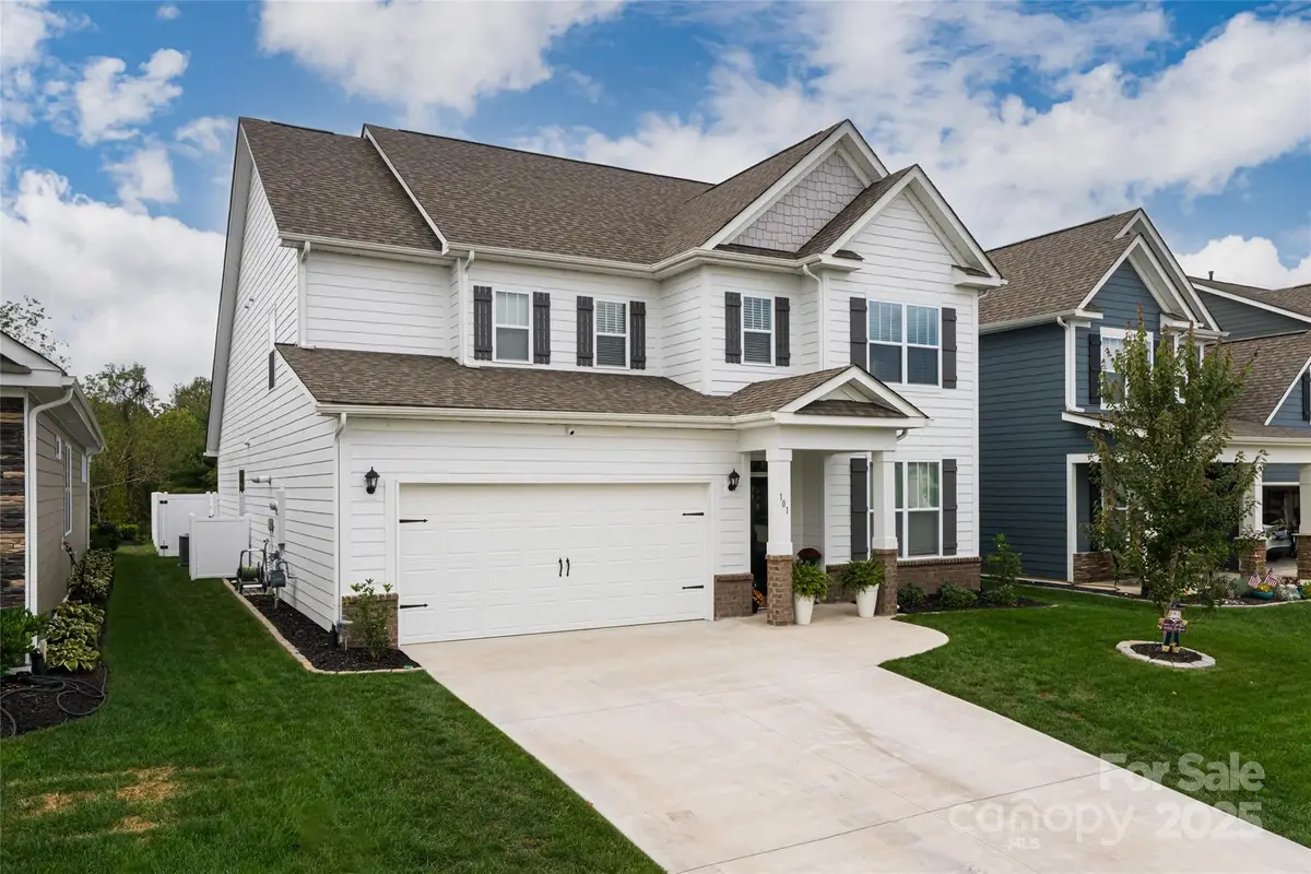 101 Fox Cove Road, Hendersonville, NC 28792 - Image #1