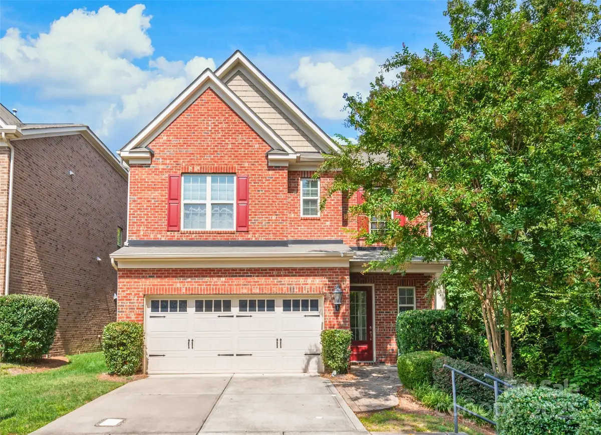 615 Bourton House Drive, Charlotte, NC 28211 - Image #1